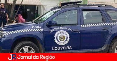 Mulher é presa pela segunda vez no tráfico, em uma semana, em Louveira