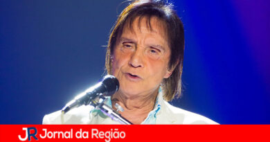 Roberto Carlos cancela show faltando uma hora para o início