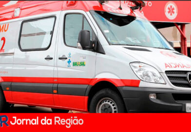 Mulher sofre ferimentos graves em acidente na Humberto Cereser