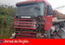 Caminhões batem na Rodovia dos Bandeirantes, em Jundiaí