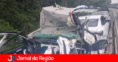 Após acidente com cegonheira Ecovias desativa pórtico da Rodovia Anchieta