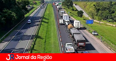 Trânsito fica complicado na Dom Pedro, entre Itatiba e Jarinu
