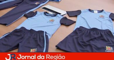 Após atrasos burocráticos, Jundiaí inicia este mês entrega de uniformes escolares