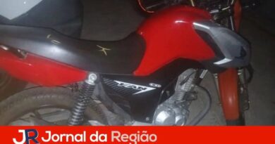 Moto é furtada no Morada das Vinhas
