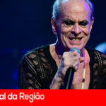 Ney Matogrosso anuncia turnê por estádios do Brasil a partir de janeiro de 2027