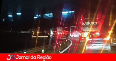 GPS trava caminhão em rotorno da Bandeirantes