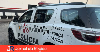 Mulher foragida da Justiça é presa pela Força Tática