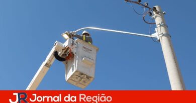 Bairro Pinheirinho recebe iluminação de LED