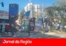 Leitora pede fiscalização em banners de candidatos em faixas de pedestres
