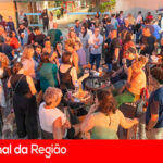 Música, lanches e bebidas no estacionamento do Paço Municipal de Jundiaí