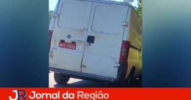 Van é furtada no Fazenda Grande