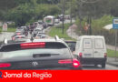 Motorista enfrenta Avenida Pincinato travada