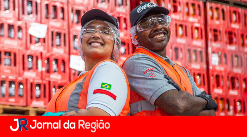 Coca-Cola abre 180 vagas de emprego em Jundiaí