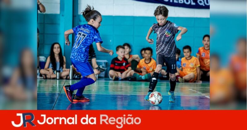 FUT NA ESCOLA