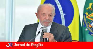 Lula insiste que Flávio vai fazer cortes de programas sociais dos “pobres”