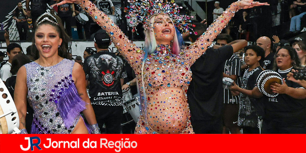 Sabrina Sato 190709784 22 1 copiar