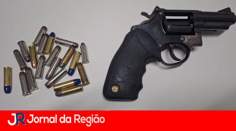 Força Tática prende homem armado no bairro do Aeroporto