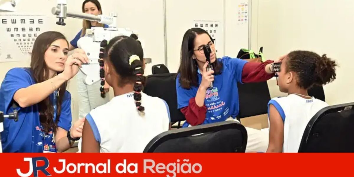 crianca no oftalmo