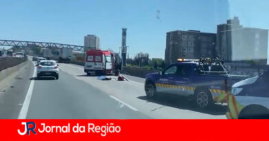 Corpo de motociclista fica quase 3 horas no asfalto, na Anhanguera, em Jundiaí