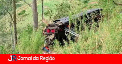 onibus ribanceira copiar