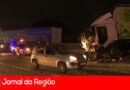 Carreta atravessa Anhanguera e bate de frente contra dois carros