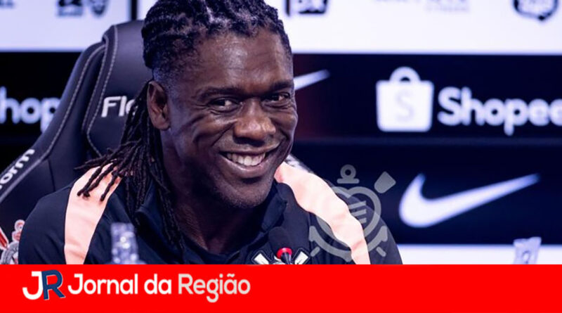 Seedorf diz que Corinthians é um dos ‘maiores clubes do mundo’