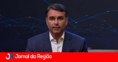 FLAVIO DEBATE NA BAND 120