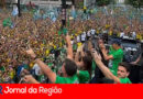 Flávio reúne milhares de apoiadores na Paulista e diz que o Brasil está “sem presidente”