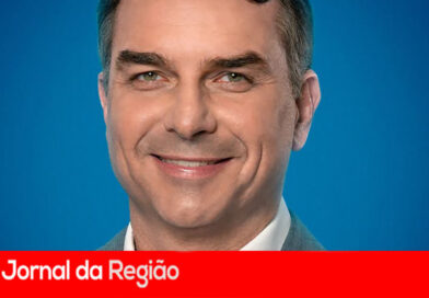 Flávio diz que está enfrentando “inimigos mentirosos”
