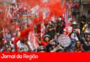 Entregadores e motoboys fazem motociata pró-Lula no centro de São Paulo