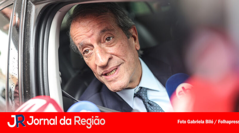 Bolsonaro não sabia da fuga de Flávio, diz presidente do PL