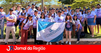 Comerciários de Jundiaí participam de evento para celebrar data da categoria