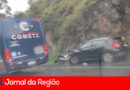 Carro e moto batem na Rodovia Silvio Santos