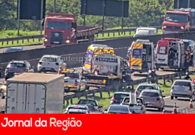 Motociclista é intubado após bater contra caminhonete na Anhanguera