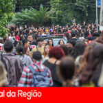 Multidão faz fila para ver BTS no Morumbi
