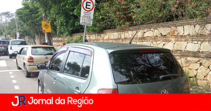 carros vagas escolar copiar