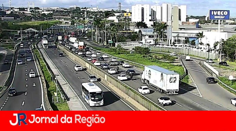 Rodovia João Cereser tem lentidão sentido Distrito Industrial