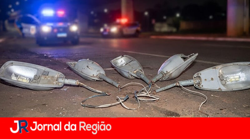 Dois são presos pela Guarda furtando luminárias de postes em Jundiaí